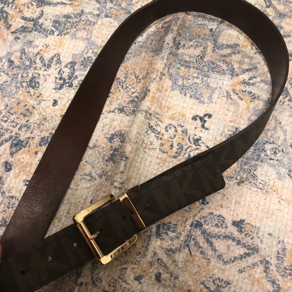 MK reversible belt